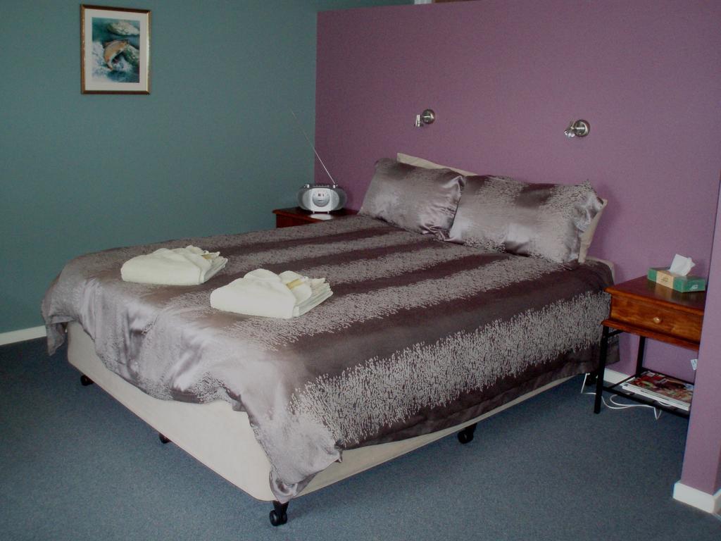 Highland Cabins And Cottages At Bronte Park Room photo